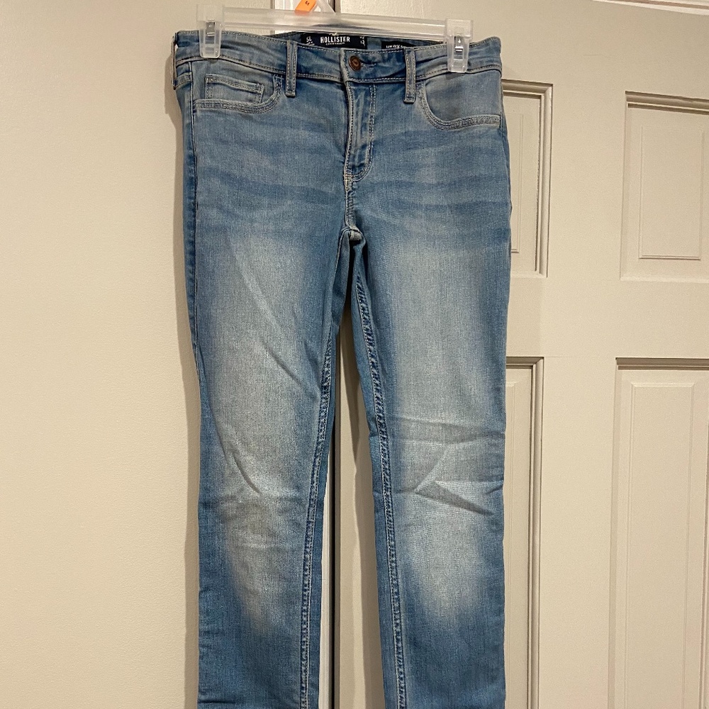 Hollister low rise super skinny jeans